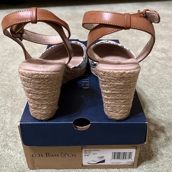 New Ladies Espadrilles - Picture 4 of 5
